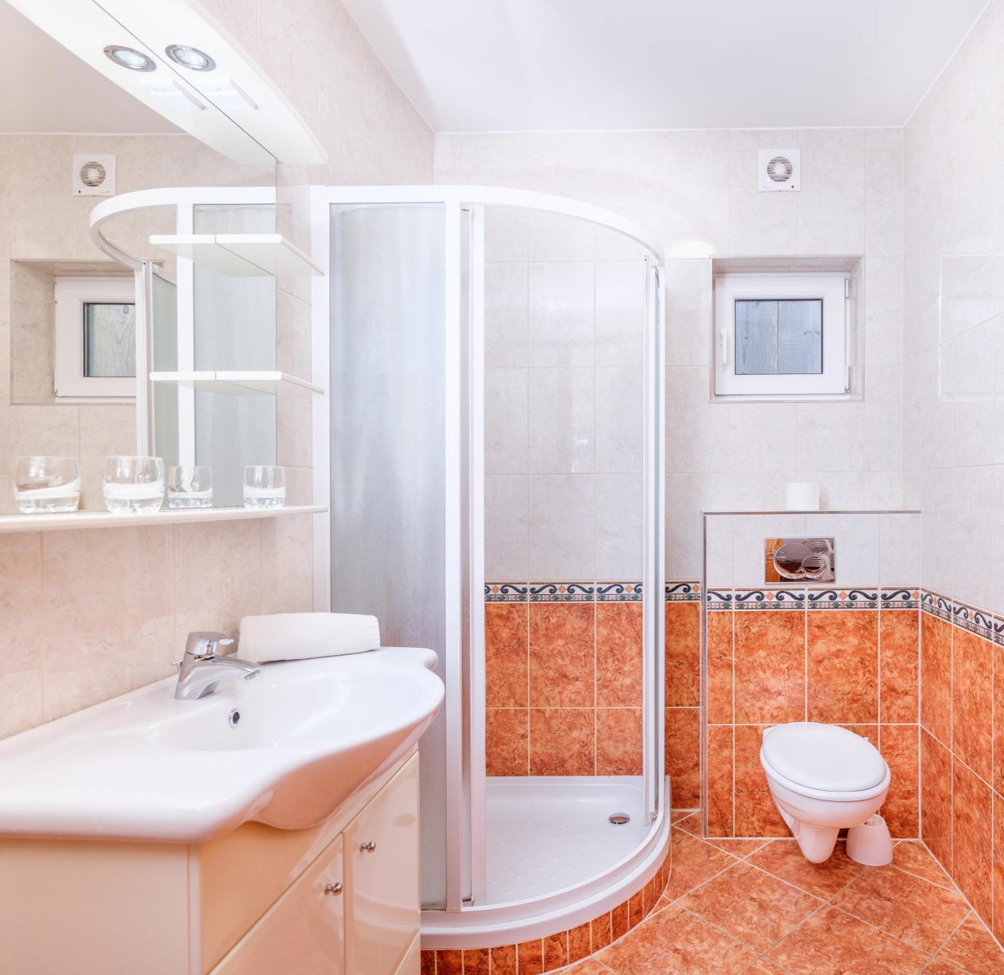 Apartments Suster Stari Trg ob Kolpi Ngoại thất bức ảnh