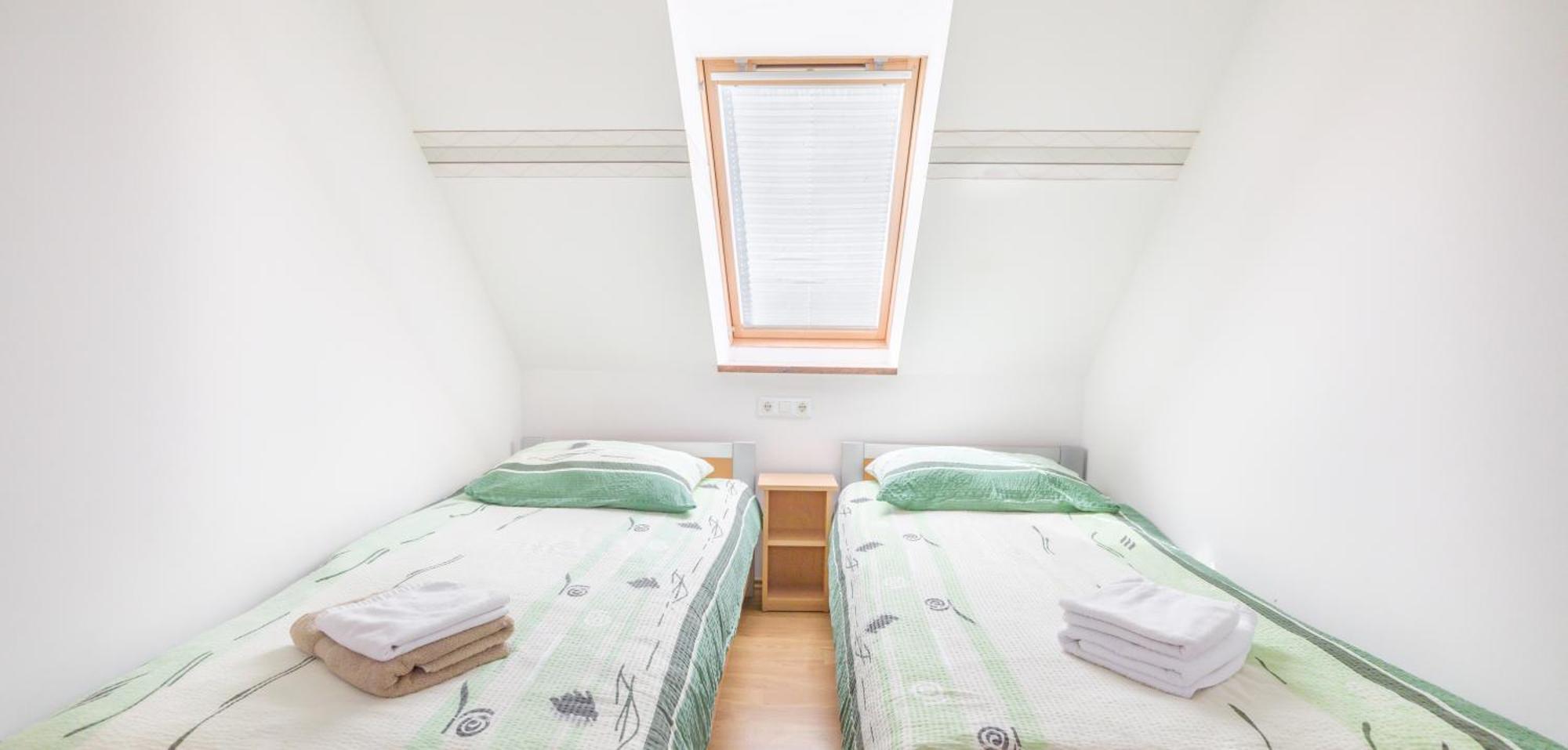 Apartments Suster Stari Trg ob Kolpi Ngoại thất bức ảnh