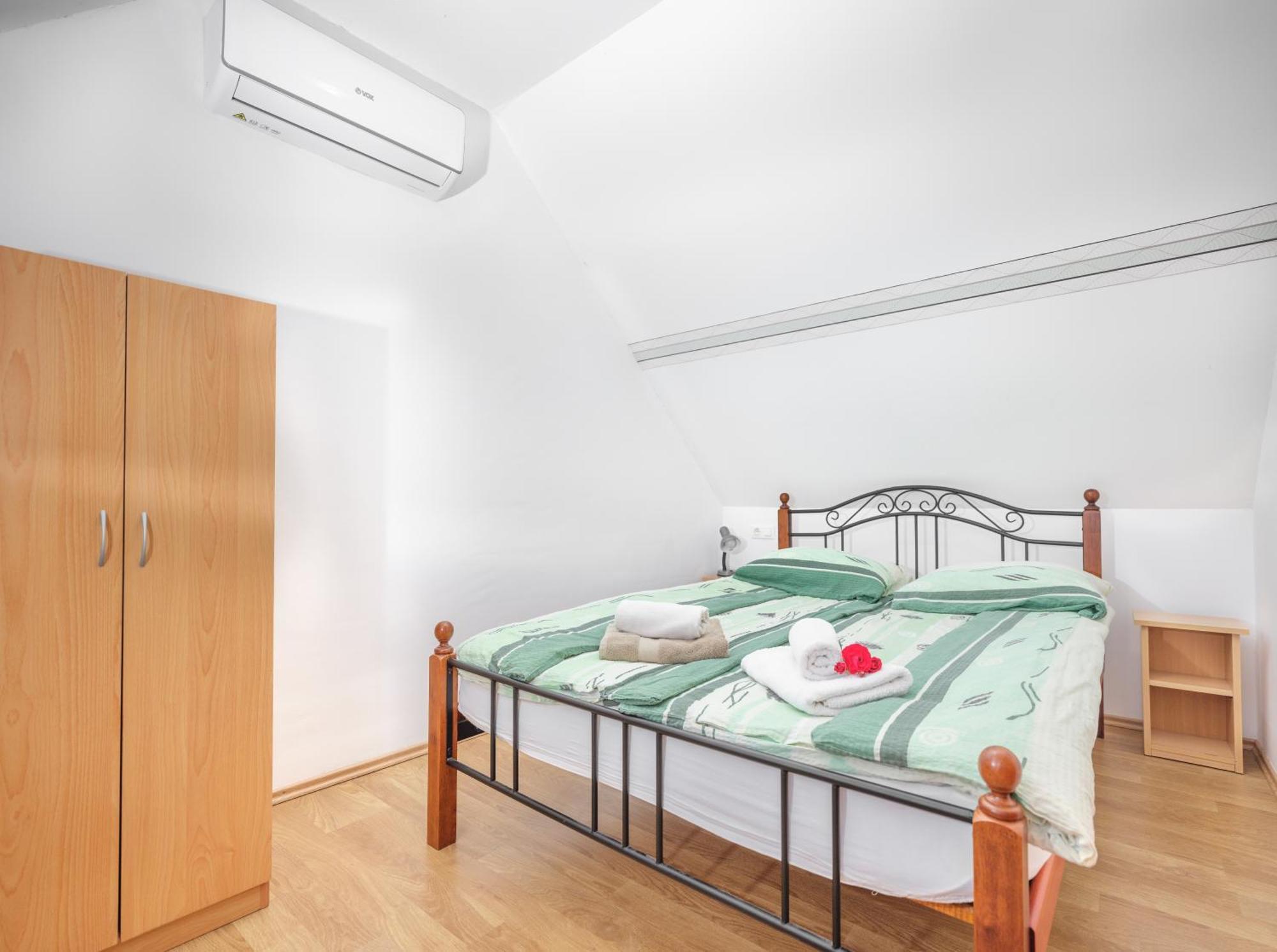 Apartments Suster Stari Trg ob Kolpi Ngoại thất bức ảnh