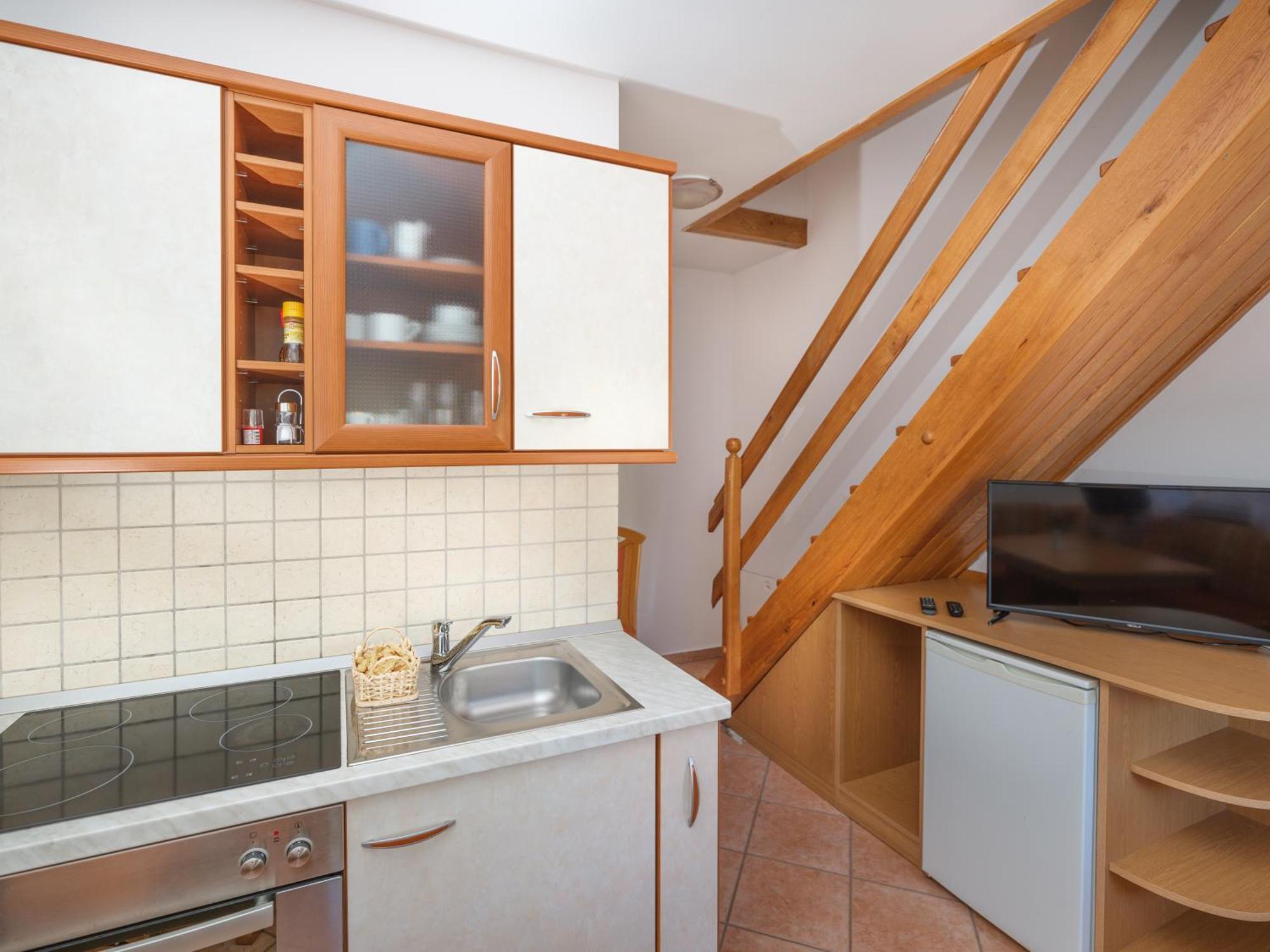 Apartments Suster Stari Trg ob Kolpi Ngoại thất bức ảnh